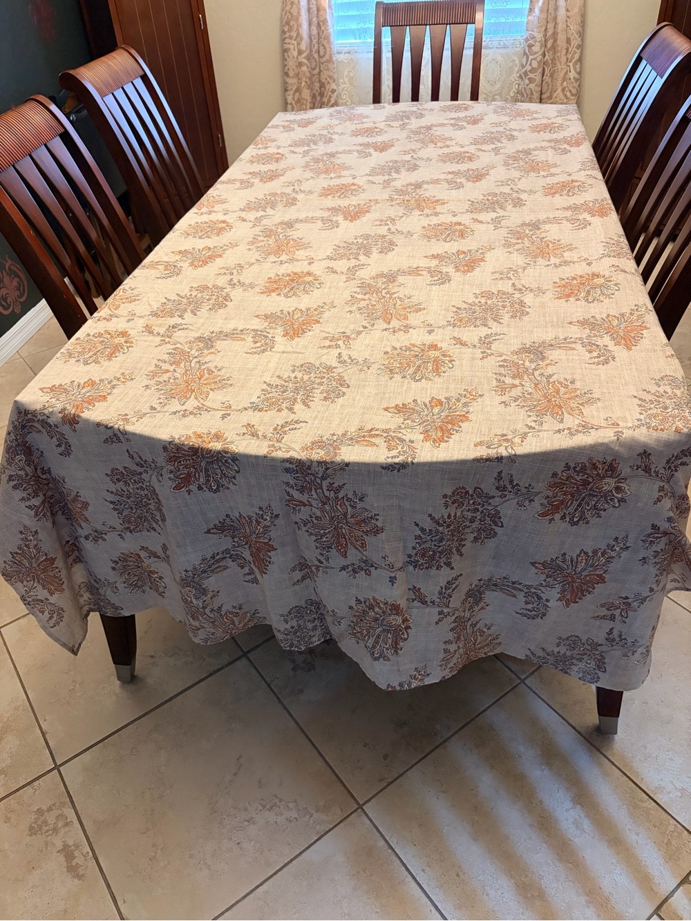 Classic Floral Cotton Tablecloth in Beige and Rust